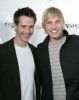 cast_redisforemmyparty_arrivals_006.jpg